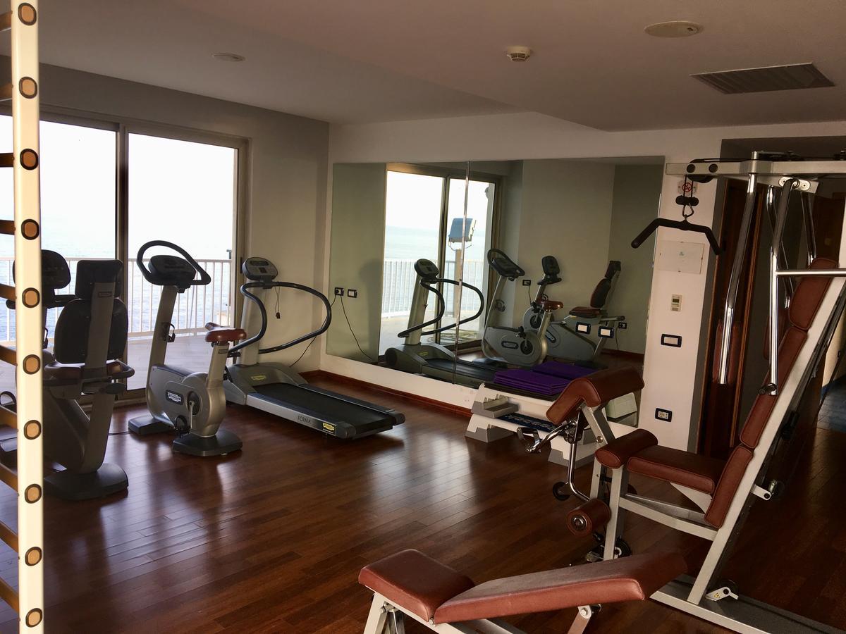 拉普罗多大酒店 泰拉奇纳 外观 照片